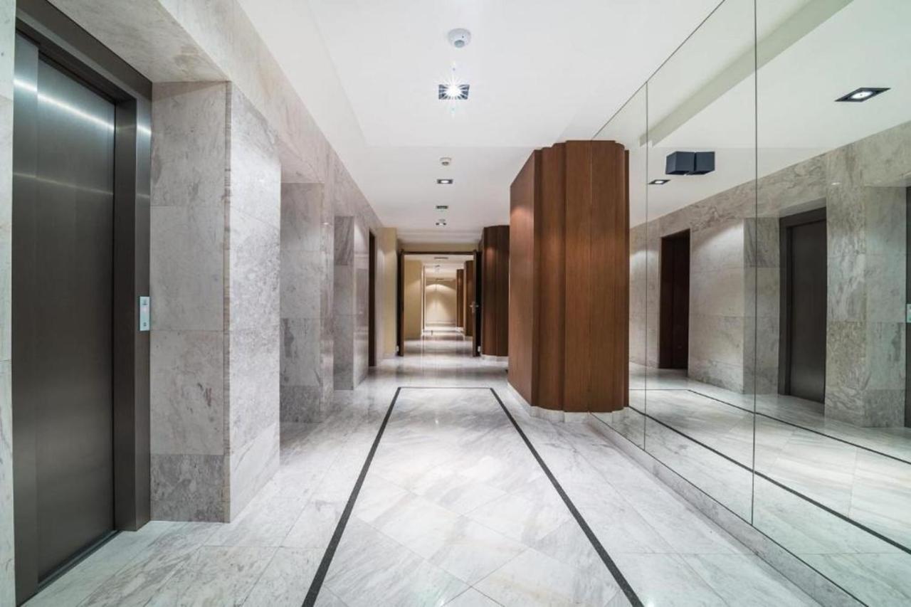 Modern Apartment Near Hilton Варшава Екстериор снимка