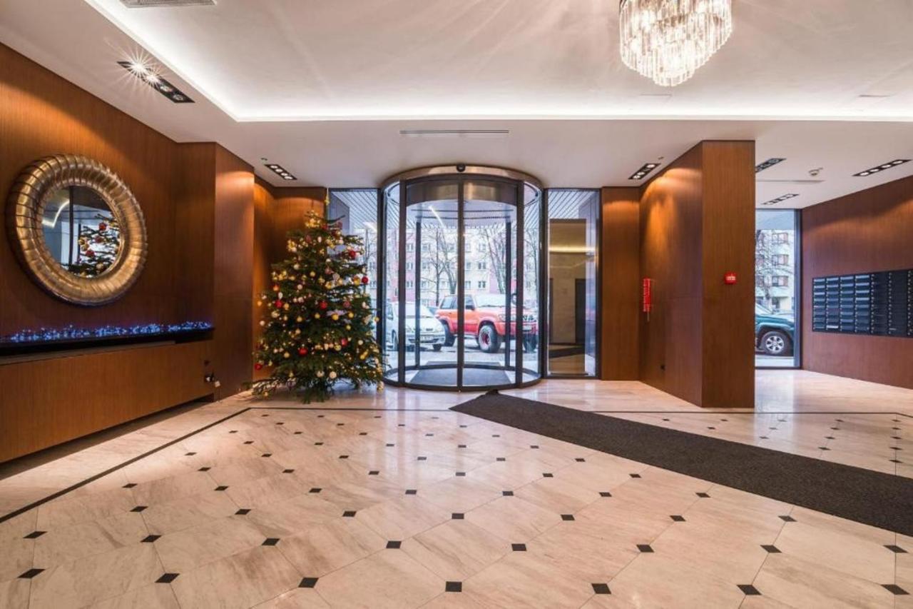 Modern Apartment Near Hilton Варшава Екстериор снимка